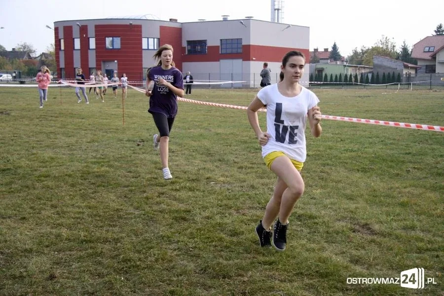 Ostrowianie rywalizowali przy stawie (zdjęcia)