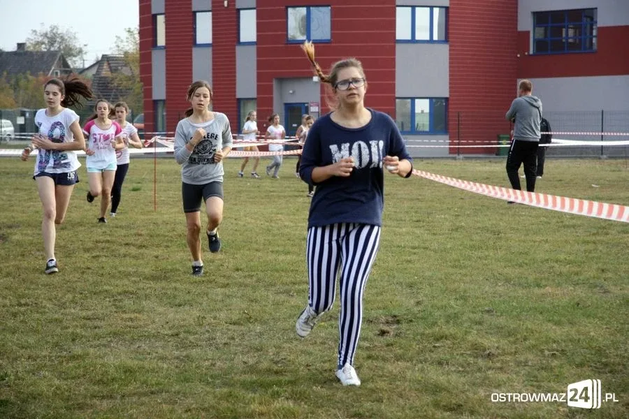 Ostrowianie rywalizowali przy stawie (zdjęcia)