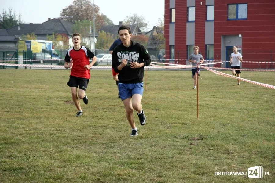 Ostrowianie rywalizowali przy stawie (zdjęcia)
