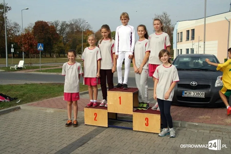 Ostrowianie rywalizowali przy stawie (zdjęcia)