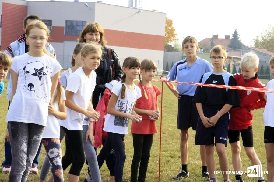 Ostrowianie rywalizowali przy stawie (zdjęcia)