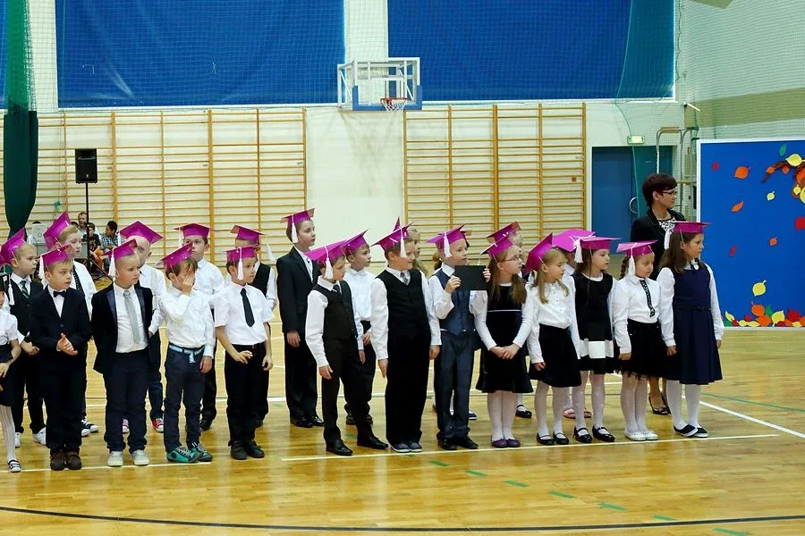 Uroczystość ślubowania klas pierwszych w SP nr 1 (zdjęcia)