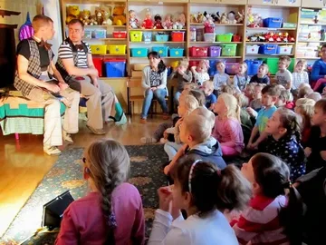 Gucio Chusteczka u przedszkolaków (zdjęcia)