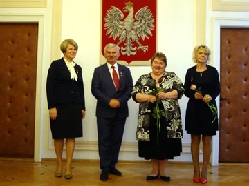 Akademia, kwiaty i życzenia (zdjęcia)