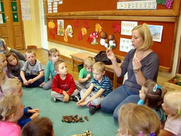 Przedszkolaki uczą się gry w szachy (zdjęcia)