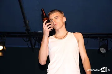 Jak ustrzec dzieci przed używkami? (zdjęcia)