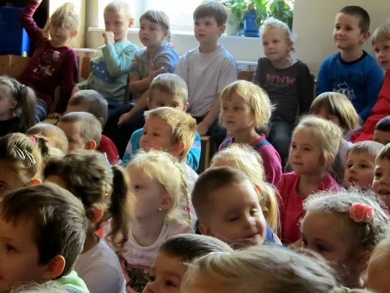 Gucio Chusteczka u przedszkolaków (zdjęcia)