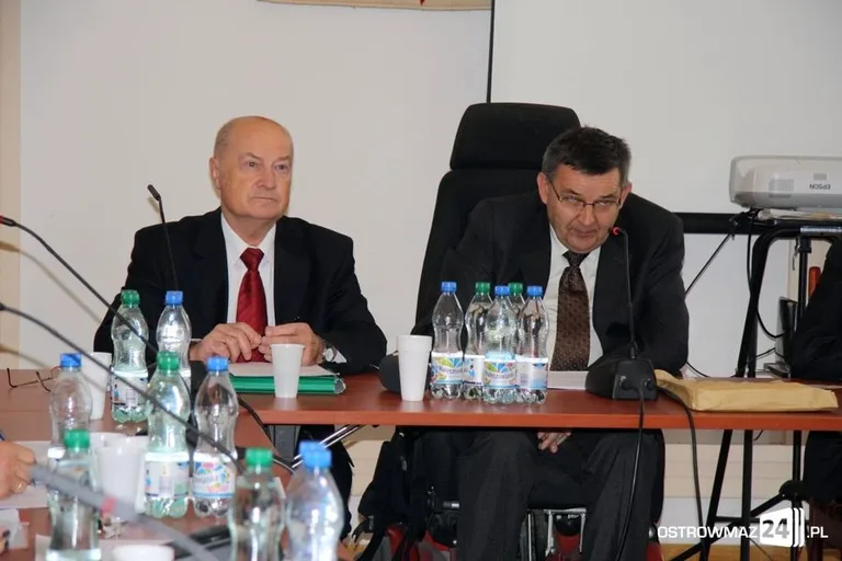 Trudne pytanie radnego Listwona na sesji (zdjęcia)