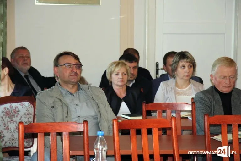 Trudne pytanie radnego Listwona na sesji (zdjęcia)