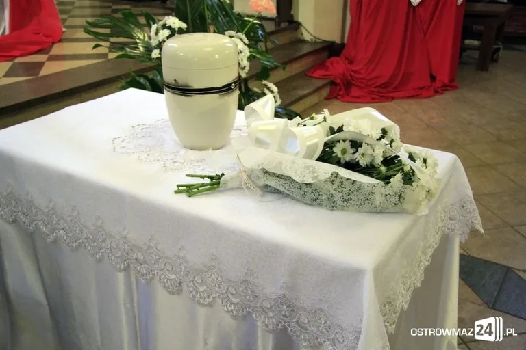 Pogrzeb dzieci nienarodzonych (zdjęcia)