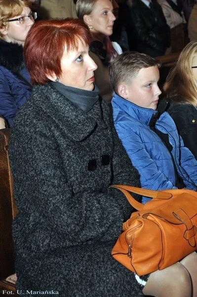 Dzieci nagrodzone przez biskupa (zdjęcia)