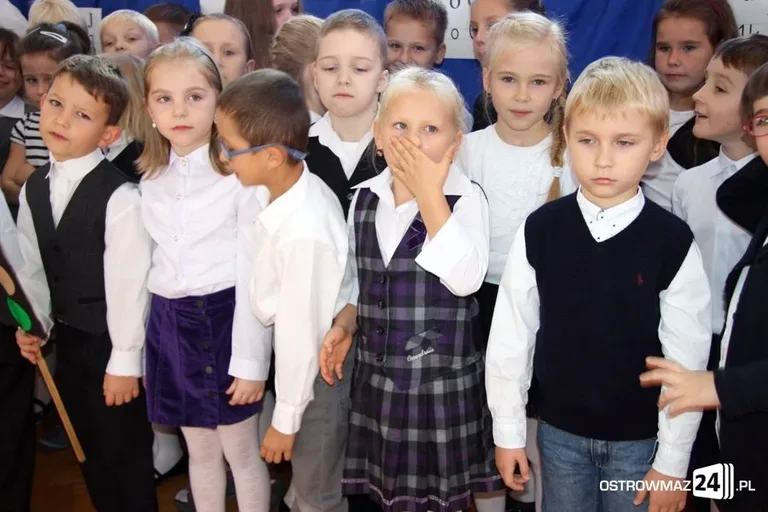 Ślubowanie pierwszaków w Trójce (zdjęcia)