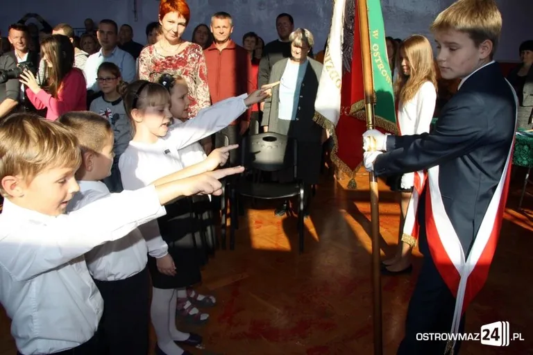 Ślubowanie pierwszaków w Trójce (zdjęcia)