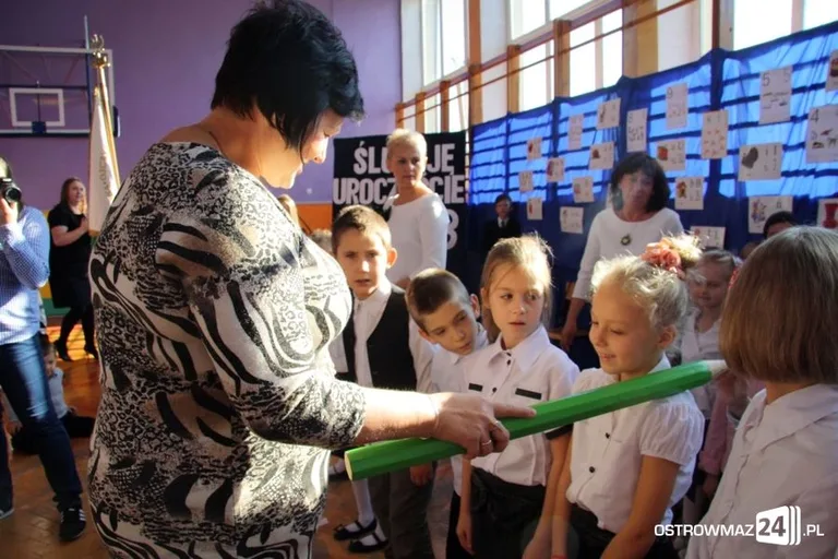 Ślubowanie pierwszaków w Trójce (zdjęcia)