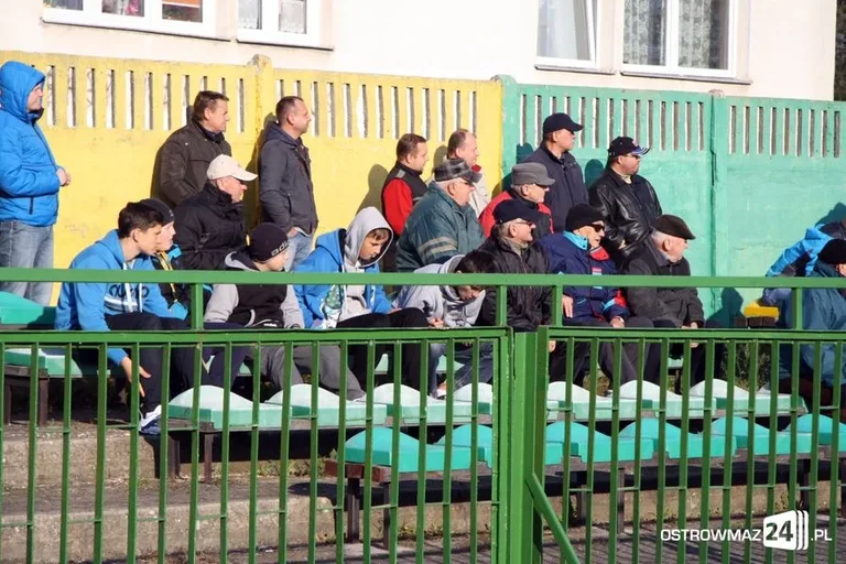 Ostrovia remisuje ze Skrą Drobin (zdjęcia)