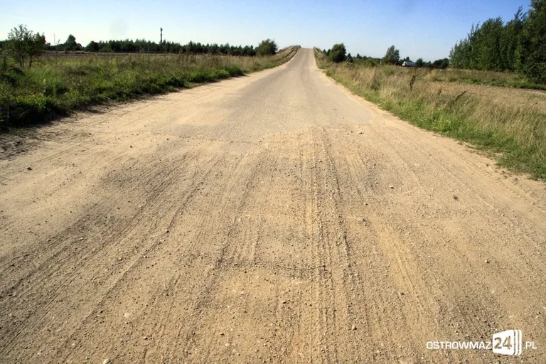 Skrzynka skarg: trzy rodzaje nawierzchni w Podborzu