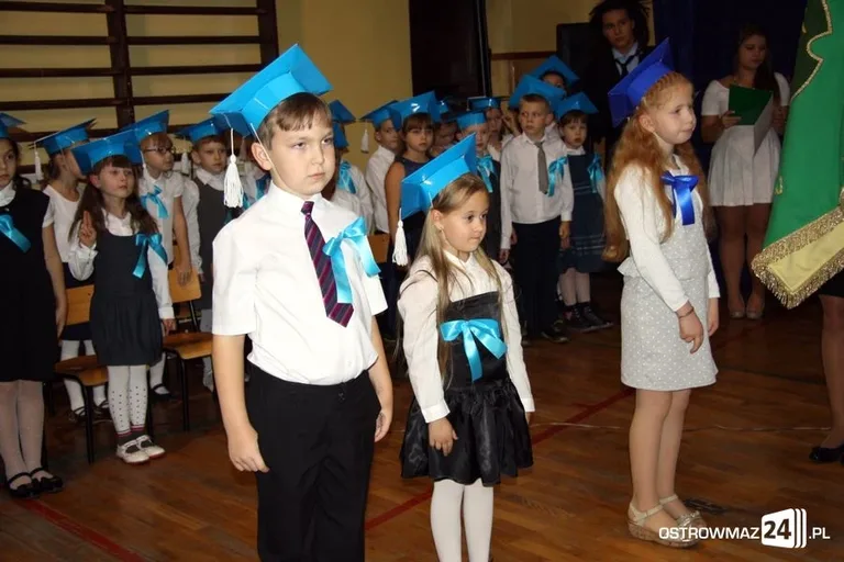 Pierwszaki przyjęte do społeczności szkolnej
