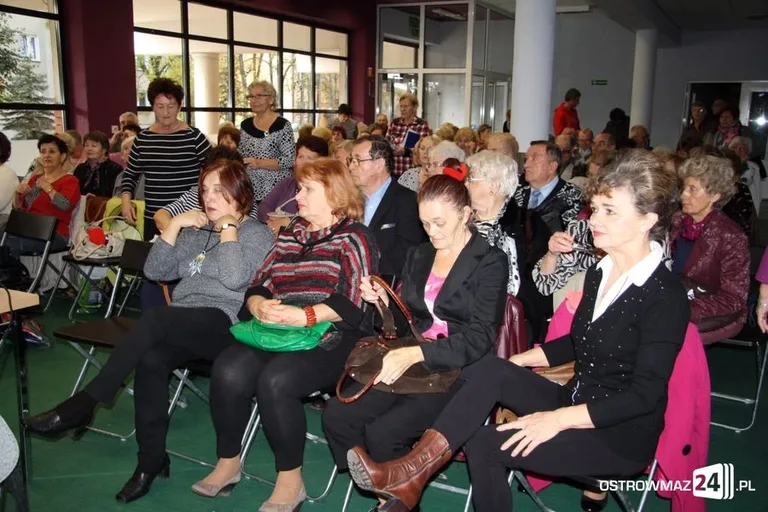 Wykład o dzikiej róży i witaminie C (zdjęcia)