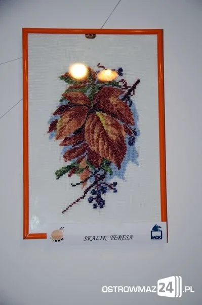Piękno jesieni w hafcie krzyżykowym (zdjęcia)
