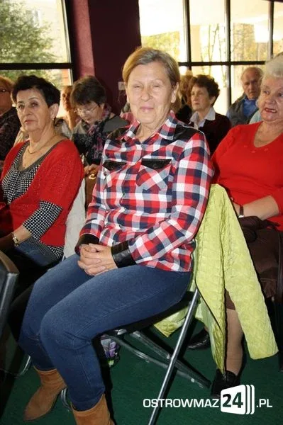 Wykład o dzikiej róży i witaminie C (zdjęcia)