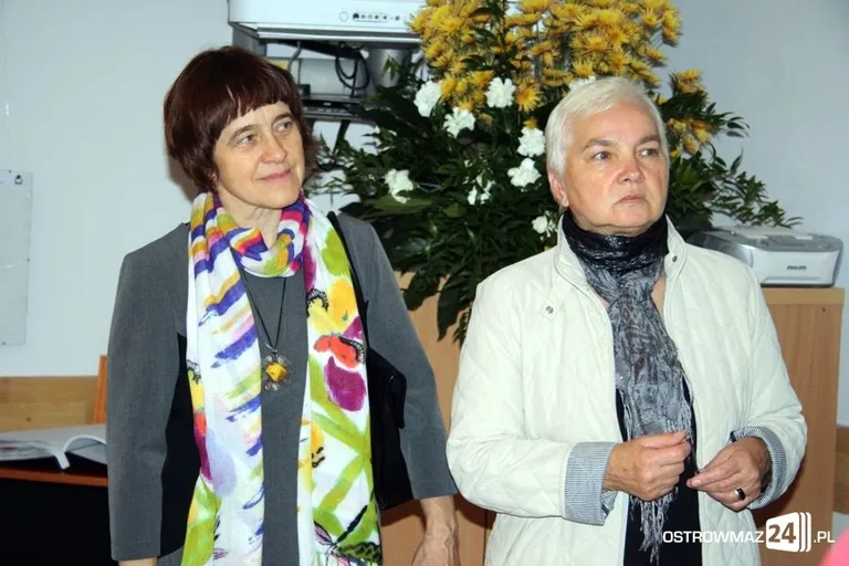 Piękno jesieni w hafcie krzyżykowym (zdjęcia)