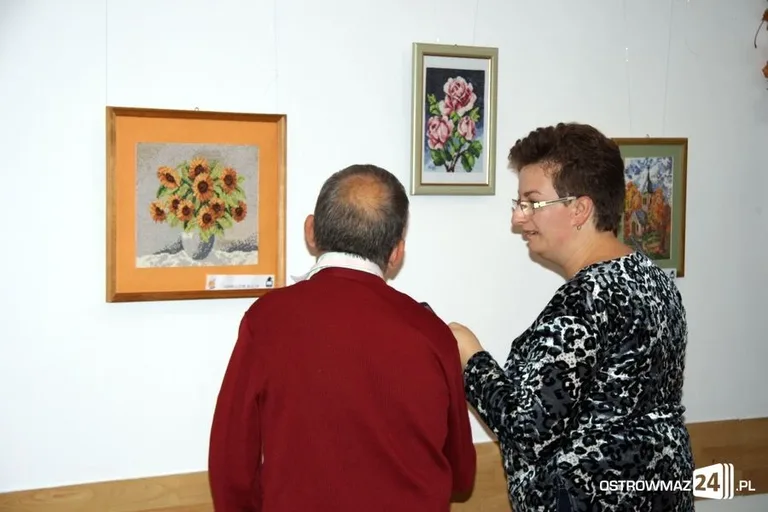 Piękno jesieni w hafcie krzyżykowym (zdjęcia)