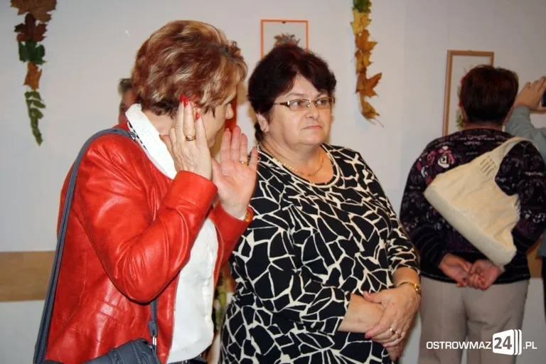 Piękno jesieni w hafcie krzyżykowym (zdjęcia)