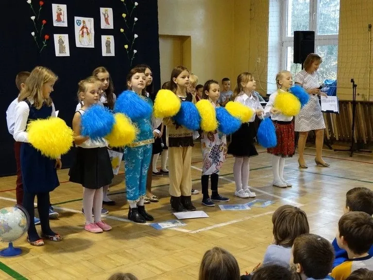 XIV Dzień Papieski w SP nr 1 (zdjęcia)