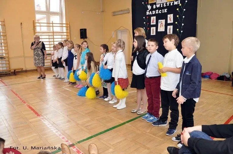 XIV Dzień Papieski w SP nr 1 (zdjęcia)