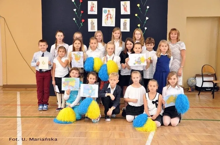 XIV Dzień Papieski w SP nr 1 (zdjęcia)