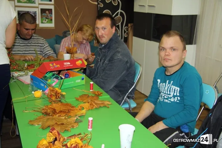 Niepełnosprawni ćwiczyli i robili bukiety (zdjęcia)
