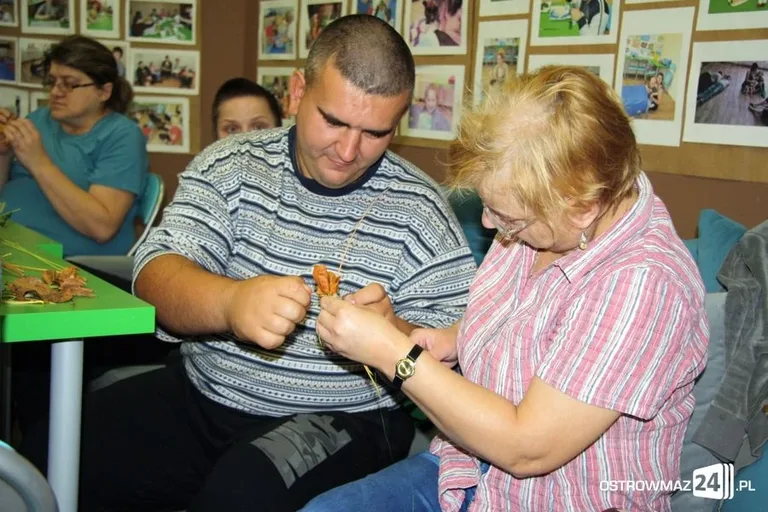 Niepełnosprawni ćwiczyli i robili bukiety (zdjęcia)