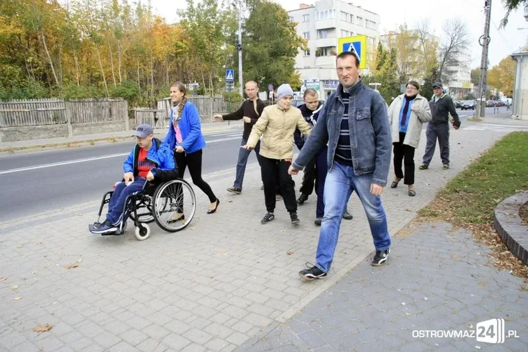 Niepełnosprawni ćwiczyli i robili bukiety (zdjęcia)