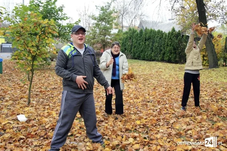 Niepełnosprawni ćwiczyli i robili bukiety (zdjęcia)