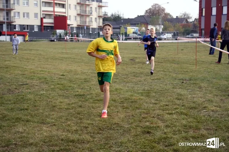 Ostrowianie rywalizowali przy stawie (zdjęcia)