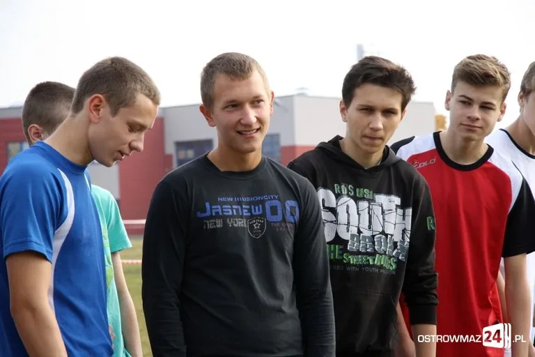 Ostrowianie rywalizowali przy stawie (zdjęcia)