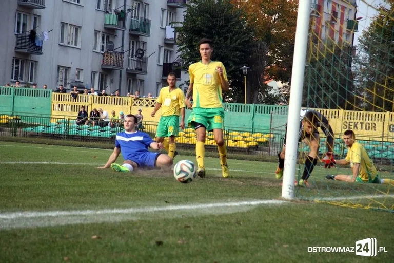 Ostrovia pewnie zwycięża przy Warchalskiego (zdjęcia, wideo)