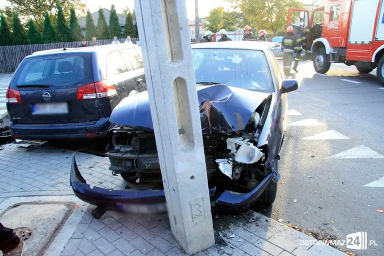 Wypadek na skrzyżowaniu Zwycięstwa i Sielskiej (zdjęcia)