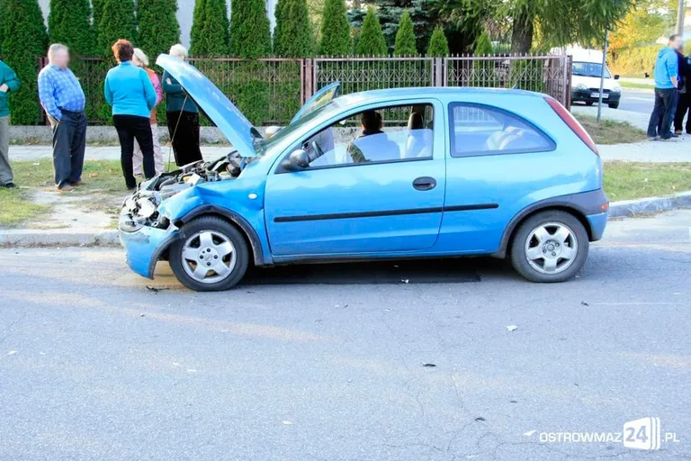 Wypadek na skrzyżowaniu Zwycięstwa i Sielskiej (zdjęcia)
