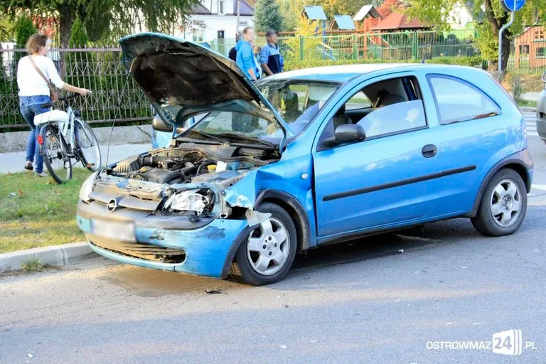 Wypadek na skrzyżowaniu Zwycięstwa i Sielskiej (zdjęcia)