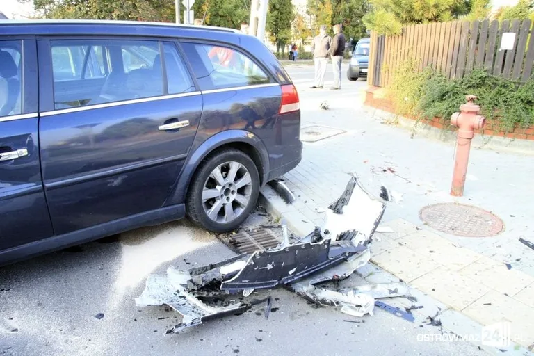 Wypadek na skrzyżowaniu Zwycięstwa i Sielskiej (zdjęcia)