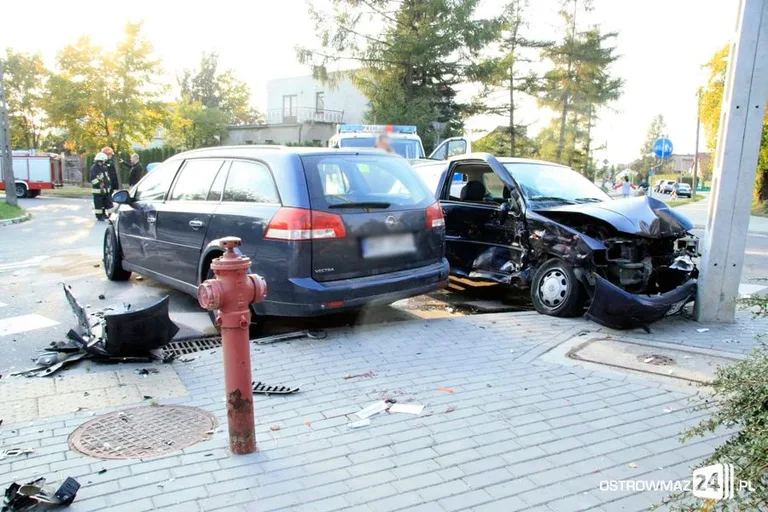 Wypadek na skrzyżowaniu Zwycięstwa i Sielskiej (zdjęcia)