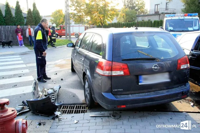 Wypadek na skrzyżowaniu Zwycięstwa i Sielskiej (zdjęcia)