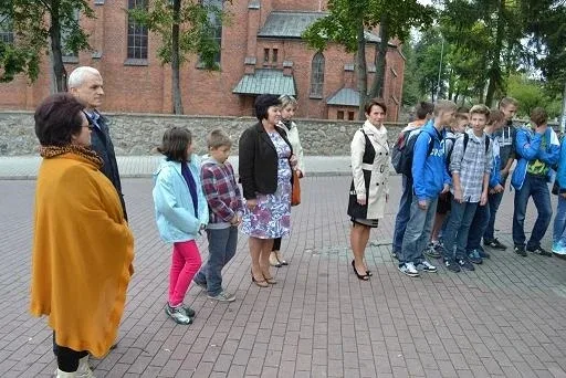 Młodzież pamięta o bohaterach (zdjęcia)