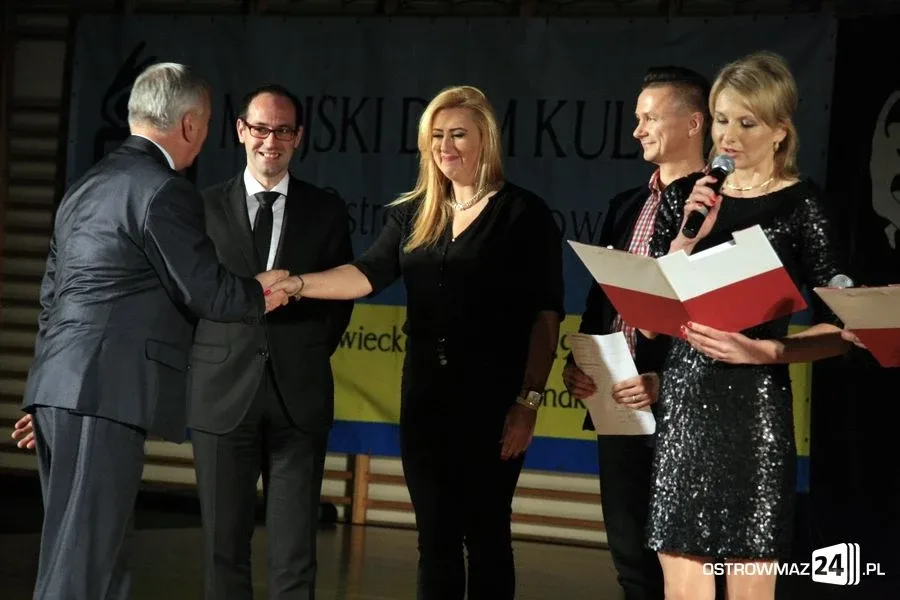 Beton i Zament nagrodzone (zdjęcia, wideo)