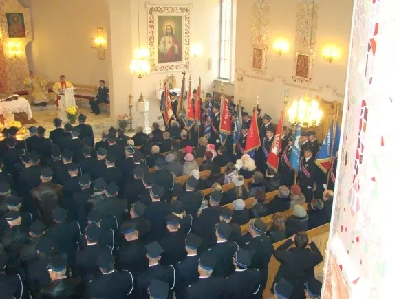 Msza św. za zmarłych strażaków (zdjęcia)