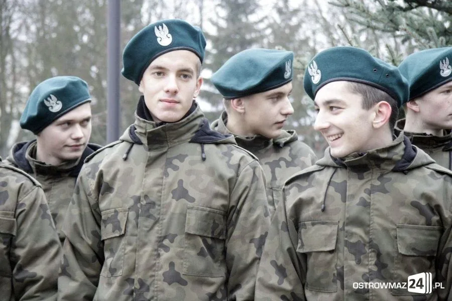 Mundurówki na survivalu w Broku (zdjęcia)