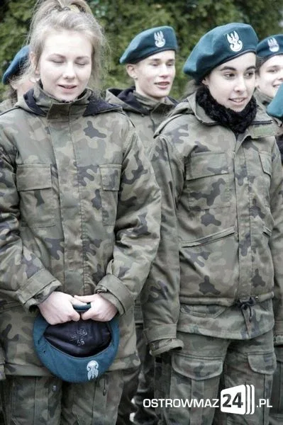 Mundurówki na survivalu w Broku (zdjęcia)