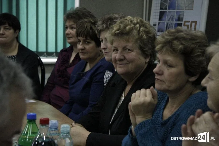 Ostatnia sesja VI kadencji w gminie Ostrów Maz. (zdjęcia)