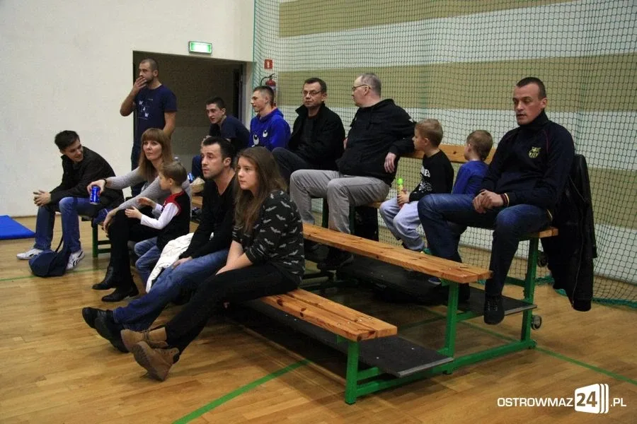 Sokół przegrywa z liderem (zdjęcia)